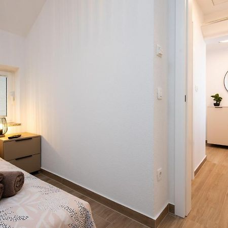 Apartments Summer Трогір Екстер'єр фото