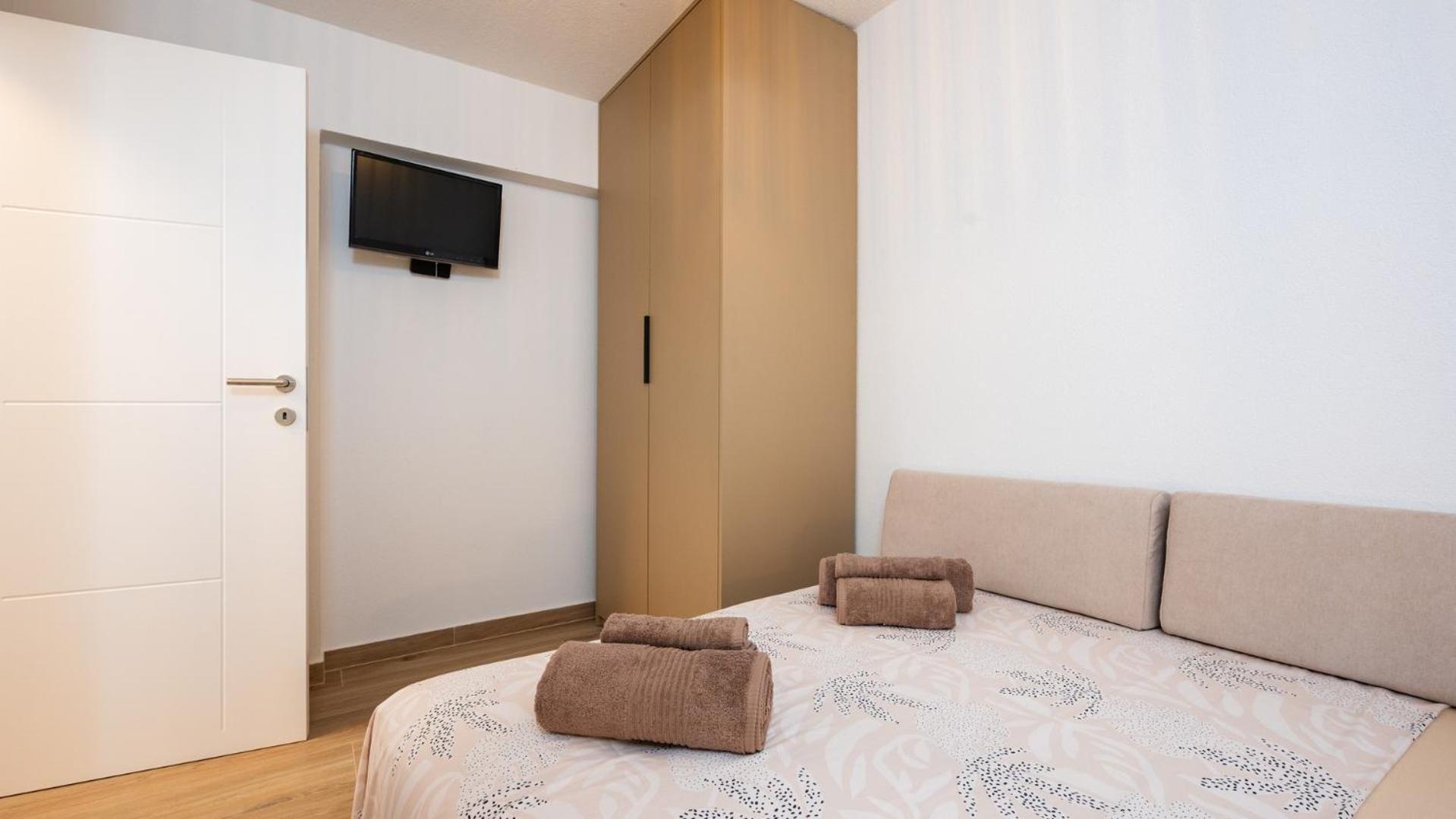 Apartments Summer Трогір Екстер'єр фото