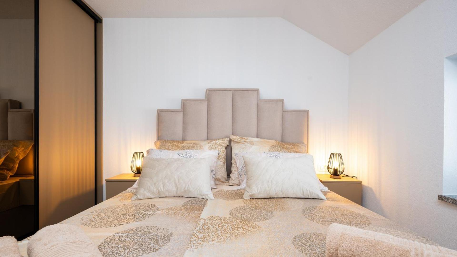 Apartments Summer Трогір Екстер'єр фото